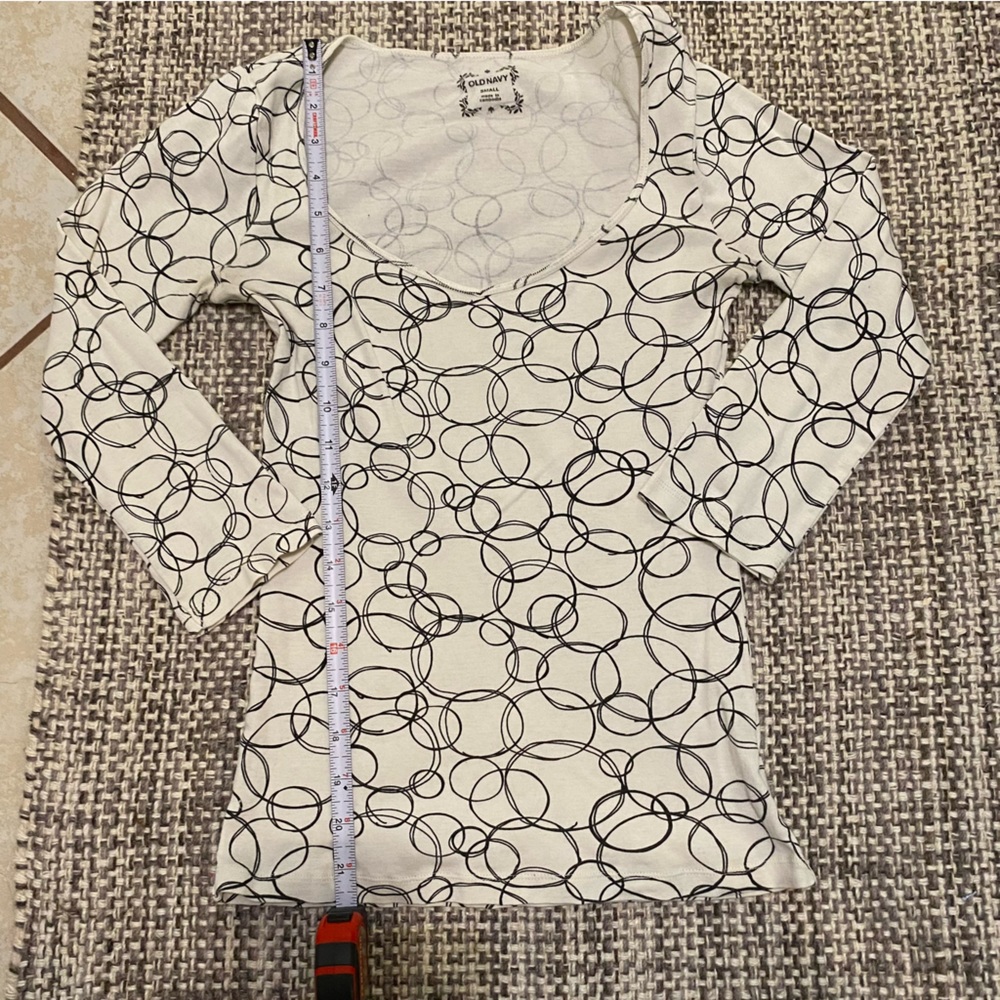 Old Navy Circle Geometric V-Neck 3/4 Sleeve Top S - Picture 3 of 7